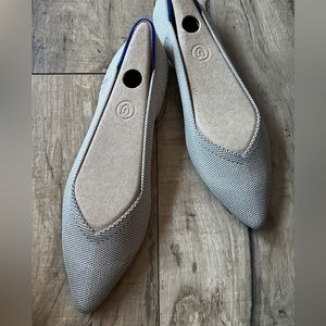 New-in-box Rothy's Point II in size 8.5